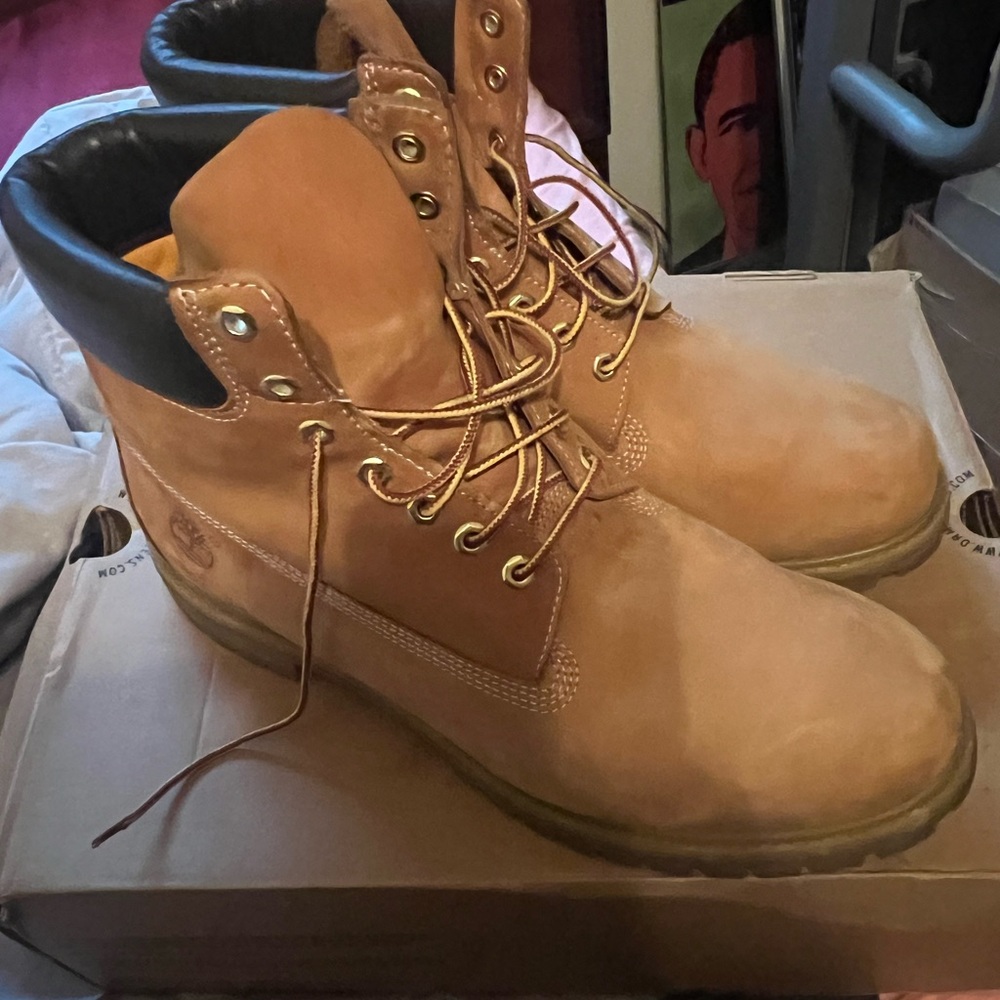 Timberland Tan Boots with High-Top Design and Sturdy Sole
